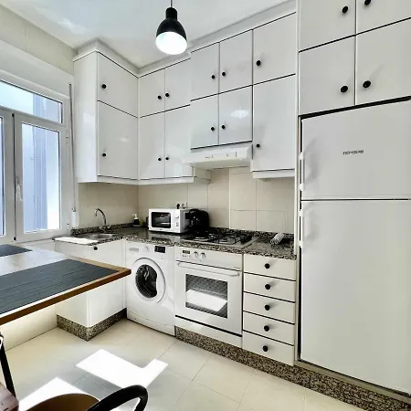 Door Coruna 아파트 *